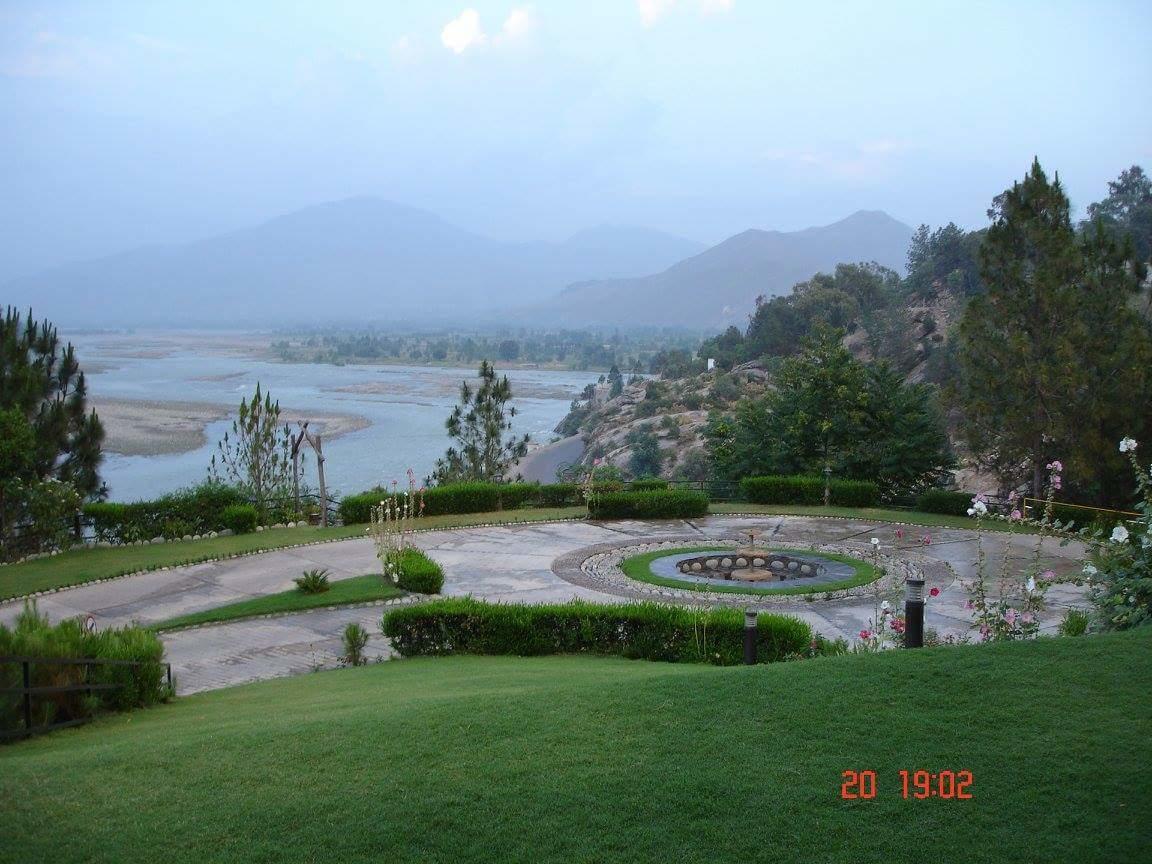 Rock City Resort Mingora Extérieur photo