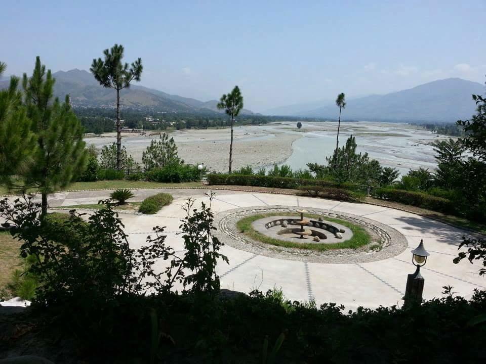 Rock City Resort Mingora Extérieur photo
